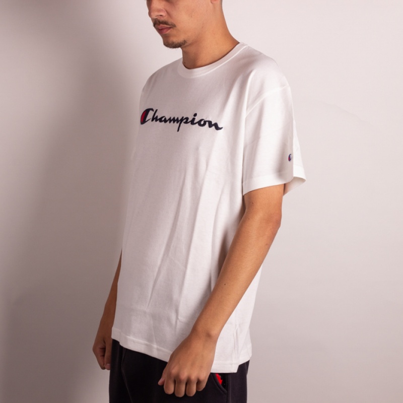 Camiseta Champion Script Patch Logo Branco